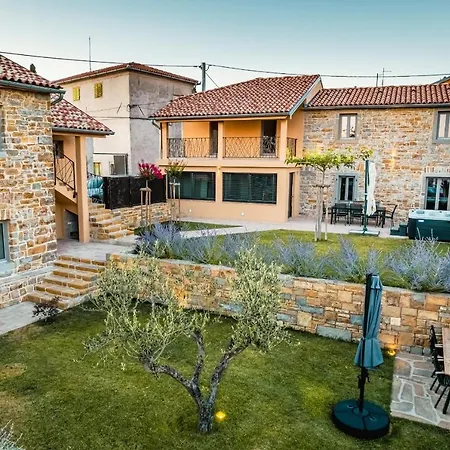 Appartement Roner Plavje